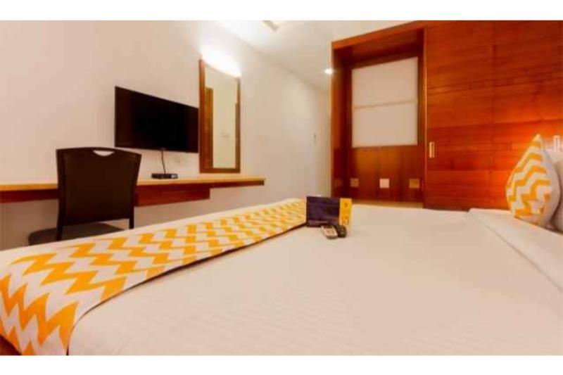 Fabhotel Sri Chakra Inn Porur Chennai Exterior photo